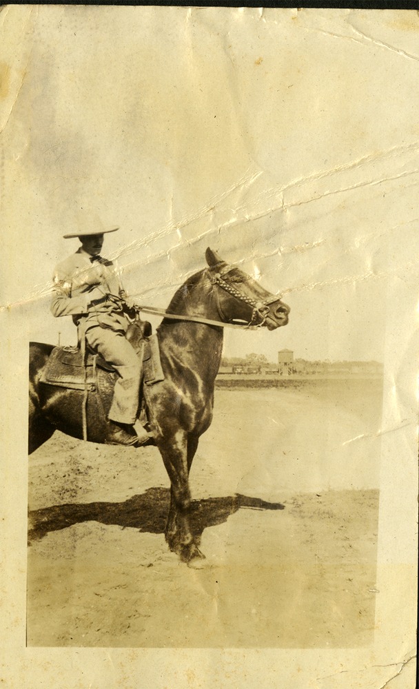 Howard Daniel Boone - Man on horse