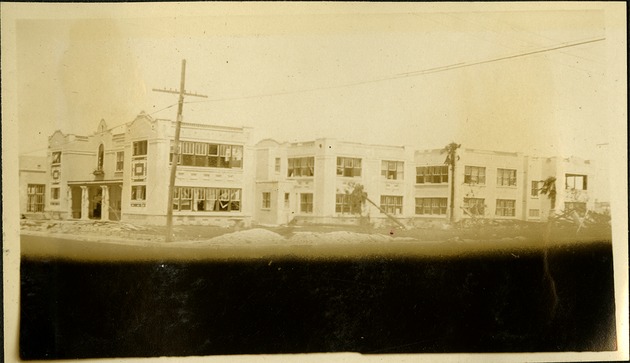 School at 12th Ave - Large building from distance