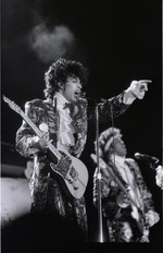 [1985-04-07] Prince performing at the Orange Bowl