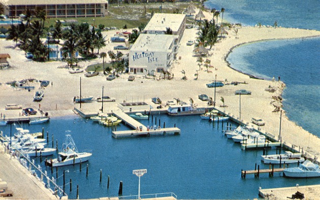 Holiday Isle Resort Postcard - 