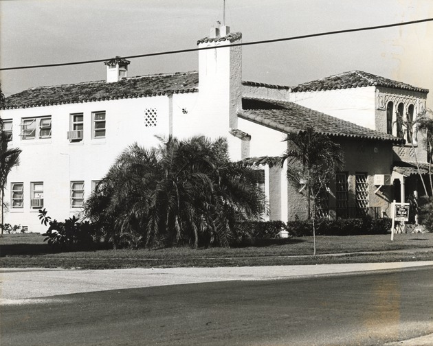 Historic Home - 384 NE 94th Street - Side view