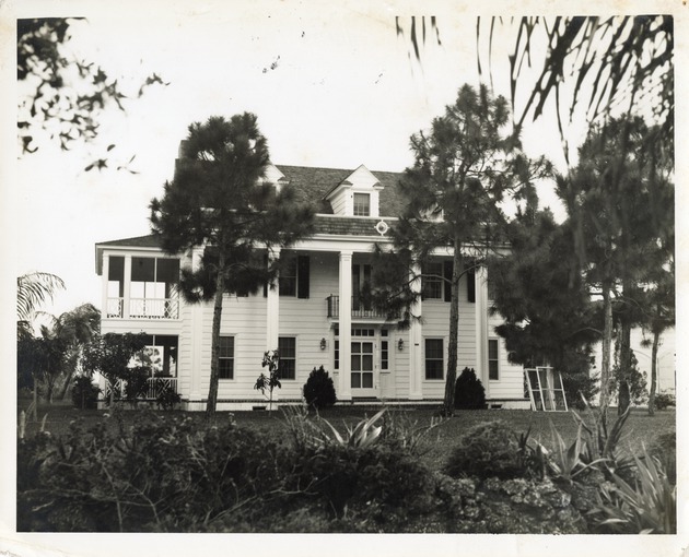 Historic Home - 940 NE 95th Street - Front view