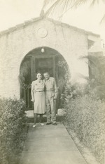 [1942] Harriet and George Seegitz, X-Mas 1942