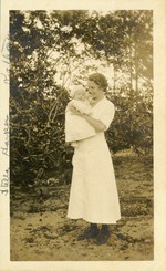 Stella Harper and baby, 1918
