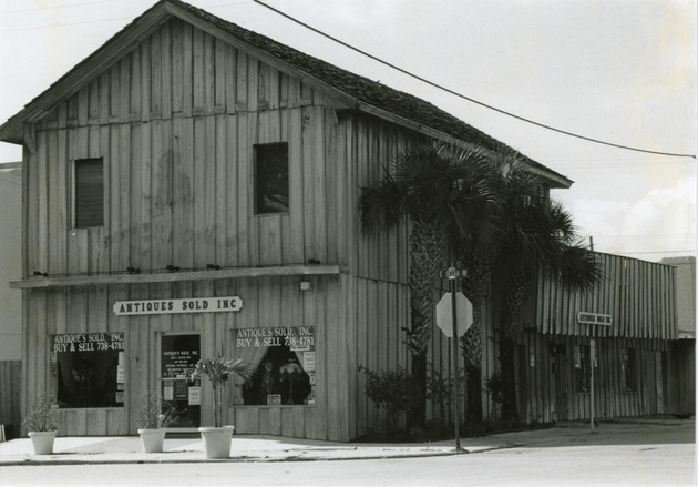 Antiques Sold at 502 E. Ocean Avenue, 1993