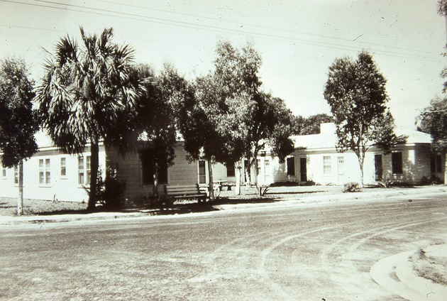 Lantana Lodge and City Hall, 1946