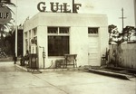 Gulf Service Station, 1946