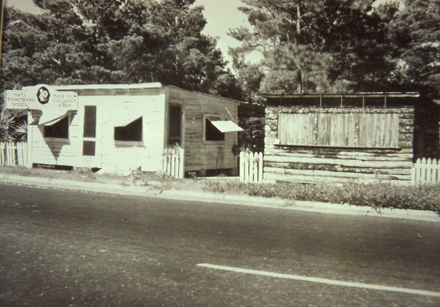 Lantana Souvenir Shop, 1946