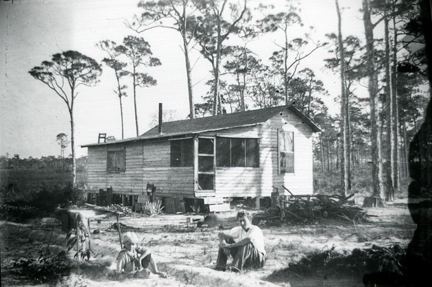 Dickins sons and home, 1915