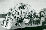 Lantana School Red Cross parade float, 1928