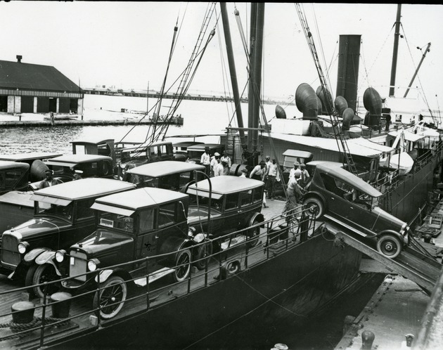 Clyde Liner "Pawnee" Arrives Full of Freight Laden with Cars