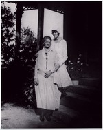 [1920] Mary and Maude Brickell