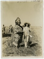 Seminole Tony Tommie Posing with Miss Miami