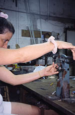 [2000] Toolmaker working in Juan Gonzalez's shop