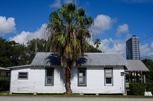 Brooker Shot Gun Houses