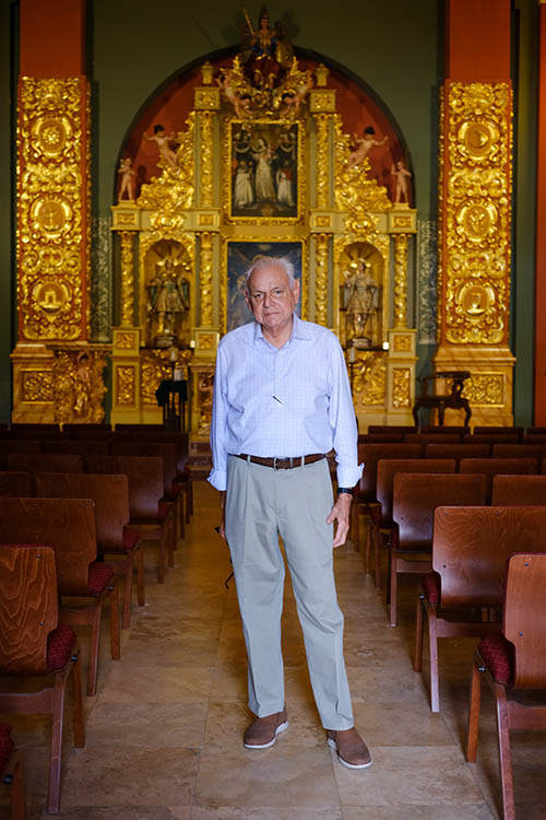 [2023-10-23] Man inside the church