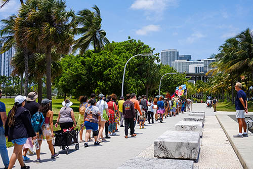 [2023-05-15] Protesters from behind