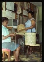 Cuba - palm (Copernicia spp.) basket weavers