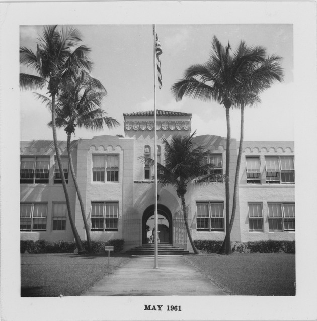 W.J. Bryan School entrance