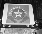 [1958-10-04] American Czechoslovakian Club Vitame Vas sign