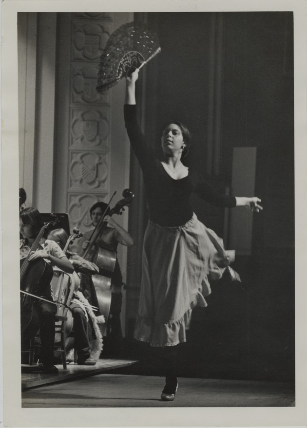 Adela Maria Bolet on stage performing dance - FISC000364_Bolet_0019