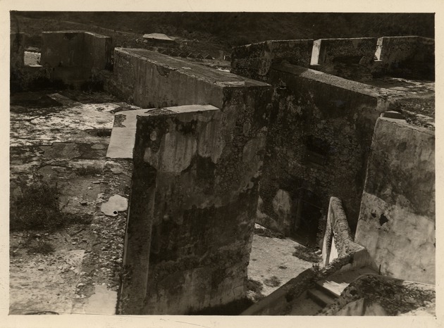 Walls of the Castillo del Morro Santiago de Cuba after 1932 earthquake - Recto