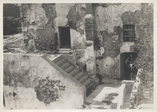 Interior walls and stairs of the Castillo del Morro, Santiago de Cuba after 1932 earthquake - Recto