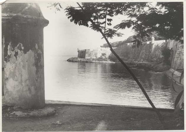View of the exterior Castillo del Morro in Santiago de Cuba - Recto