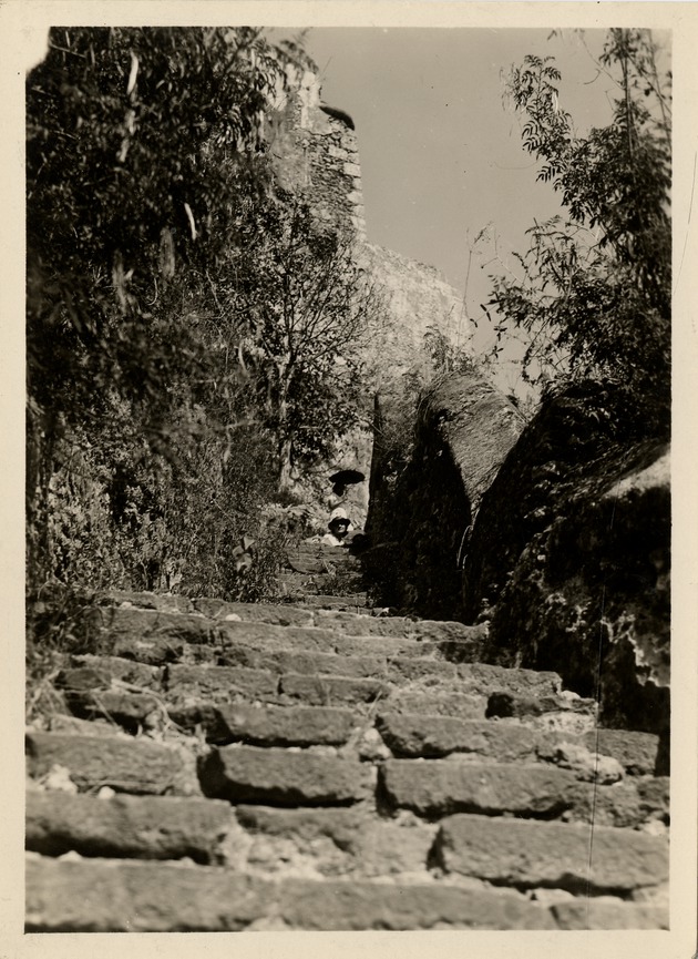 View of the stairs Castillo del Morro in Santiago de Cuba - Recto