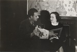 Abril Lamarque (left) and unidentified woman reading Cinegraf magazine