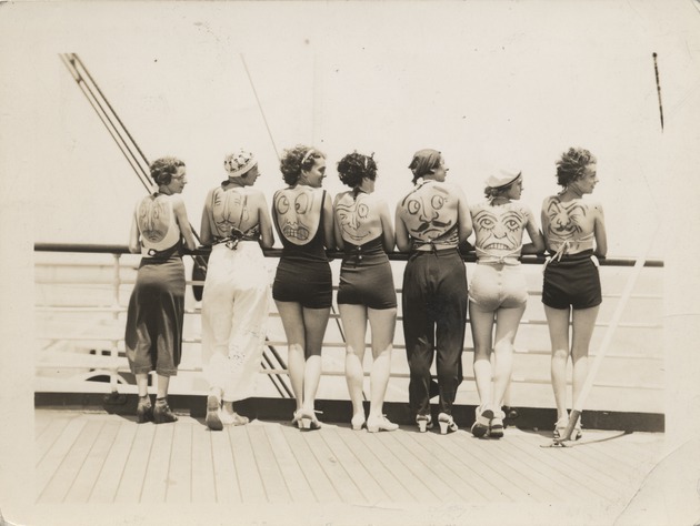 Lamarque caricatures drawn on the backs of several women standing on the deck  of a ship - Recto