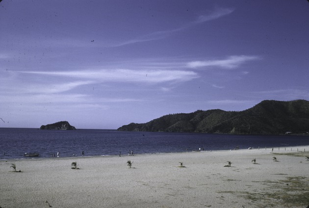 Beach at Santa Marta,  Hotel Tamacá 1