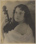 [1935] Mata Fels autographed photograph