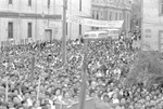 The crowds watching Fidel Castro speak at the Antofagasta Hotel, Antofagasta, Chile