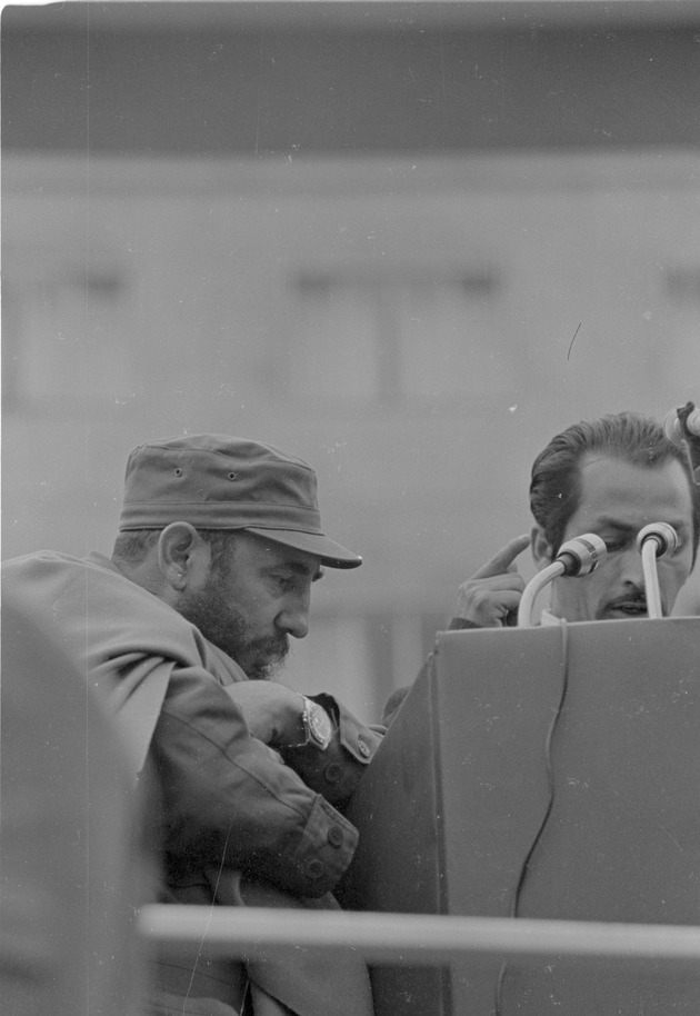 Fidel Castro speaks at the Antofagasta Hotel, Antofagasta, Chile 9