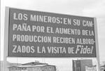 [1971-11] Signs advertising the 1971 Fidel Castro visit to Chile 4