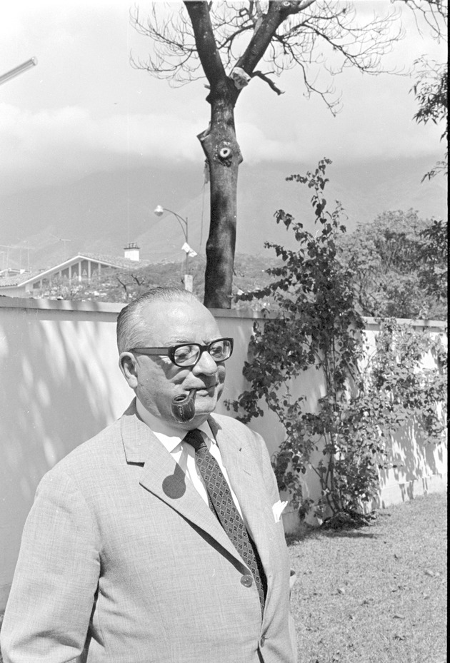Romulo Betancourt 2