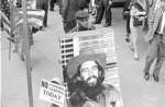 [1960-06-11] Picketing the Cuban consulate 15