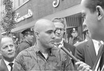 [1960-06-11] Picketing the Cuban consulate 27