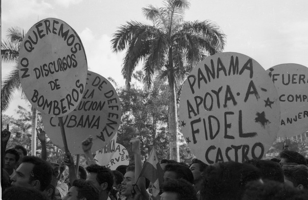 People demonstrating, Panama Canal Zone Dispute 27
