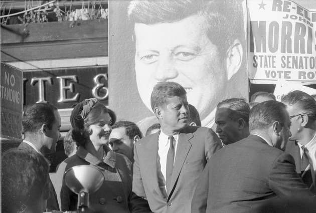 Jaqueline Kennedy and John F. Kennedy campaigning in New York