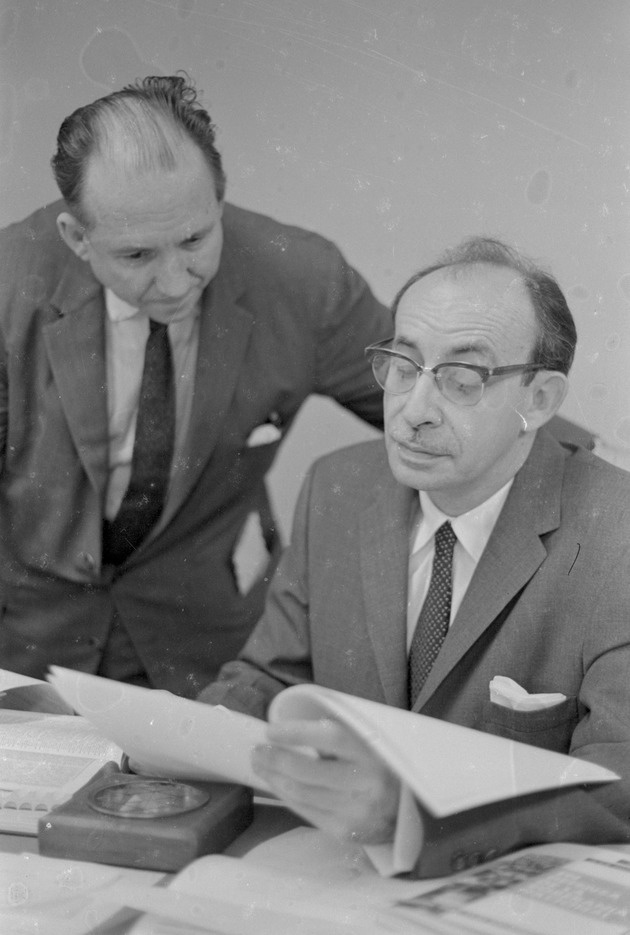 Raúl Roa García and Manuel Bisbe