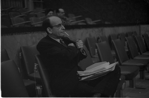 Cuban Foreign Minister, Raúl Roa García at a United Nations Security Council meeting