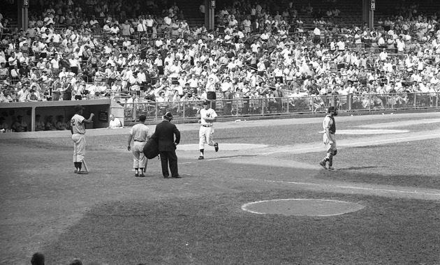 The New York Yankees against the Washington Senators