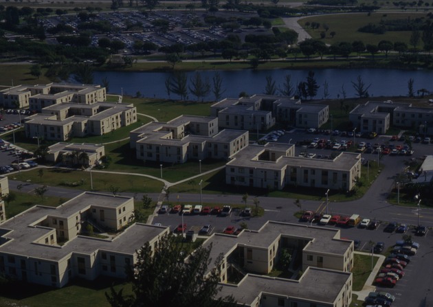 University Park Apartments Modesto Maidique Campus