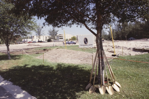 Groundbreaking Library at Bay Vista Campus