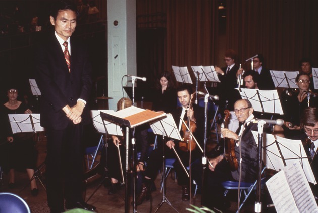 FIU symphony ensemble with conductor Yoshi Obata