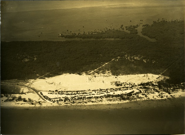Aerial view of Virginia Beach southern shoreline with Concession Stand and Bathhouse - Recto