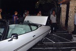 [2010-08-21] People look at vintage car