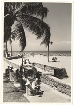 Showers and promenade at Lummus Park